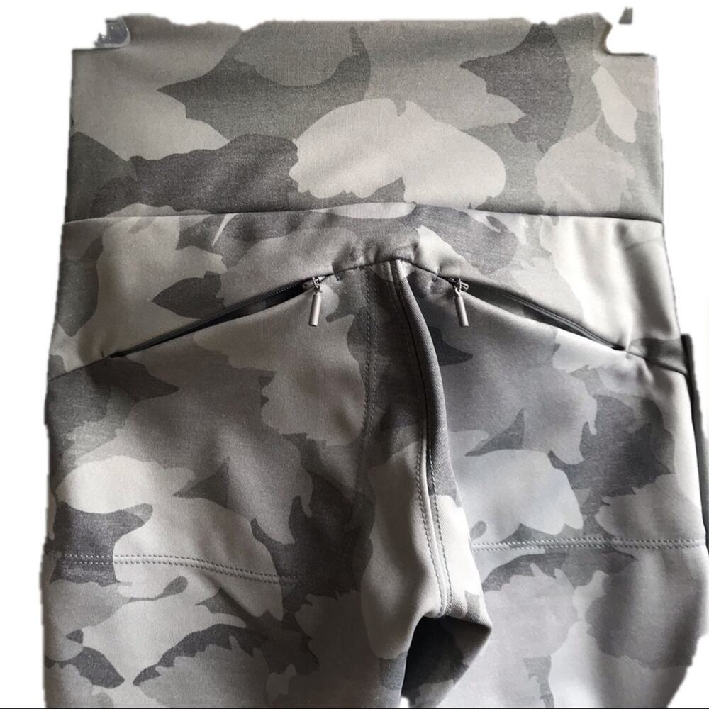 Athleta Essex Hybrid Camo Tights Size XXS High Rise Leggings Running Pockets Gym - Picture 8 of 11